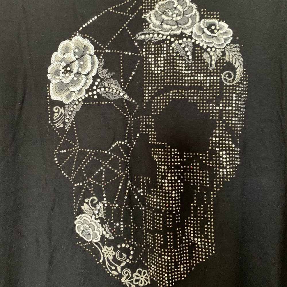 Skull tunic - Picture 2 of 4